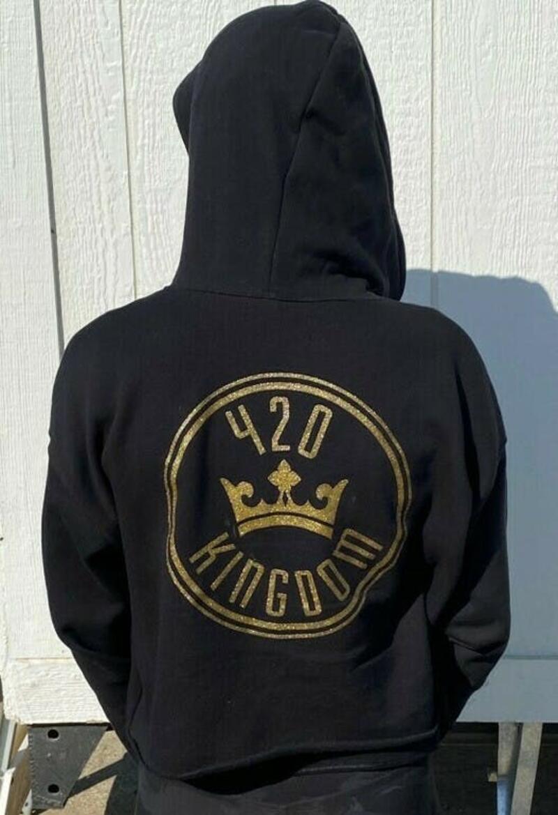420 Kingdom Black Cropped Sweatshirt