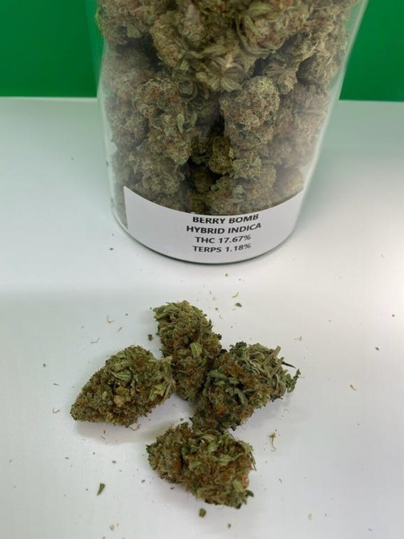 BERRY BOMB FLOWER - HYBRID - INDICA TAX NOT INCL