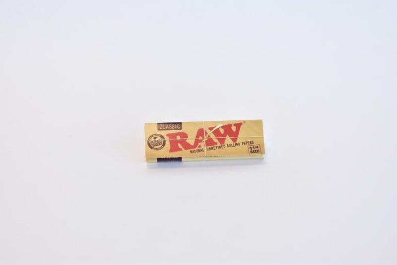 Raw Classic Rolling Papers 1 1/4
