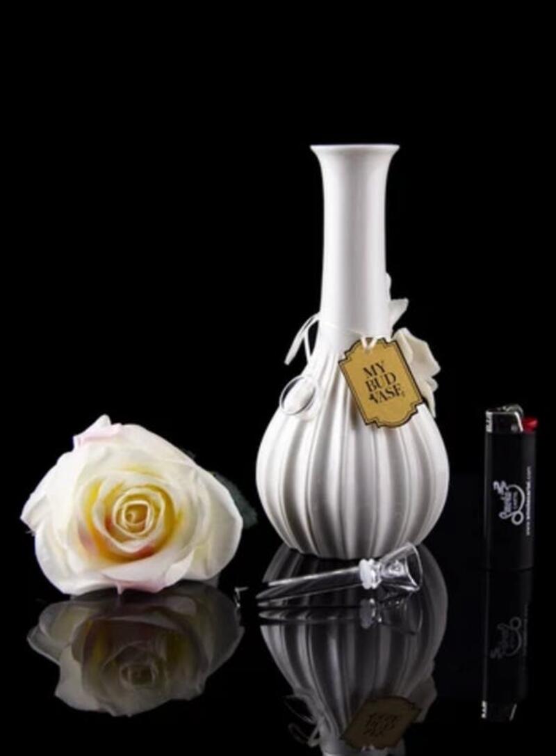 Ceramic Rose Vase Bong | White