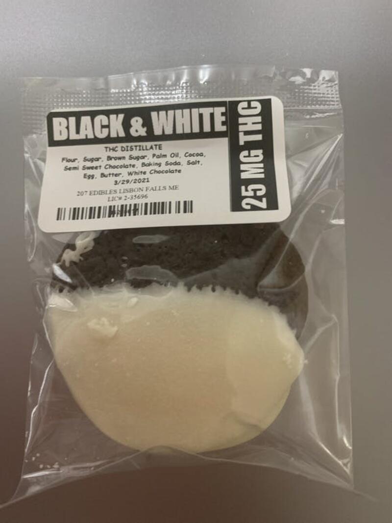 Black & White Chocolate cookie 🍪