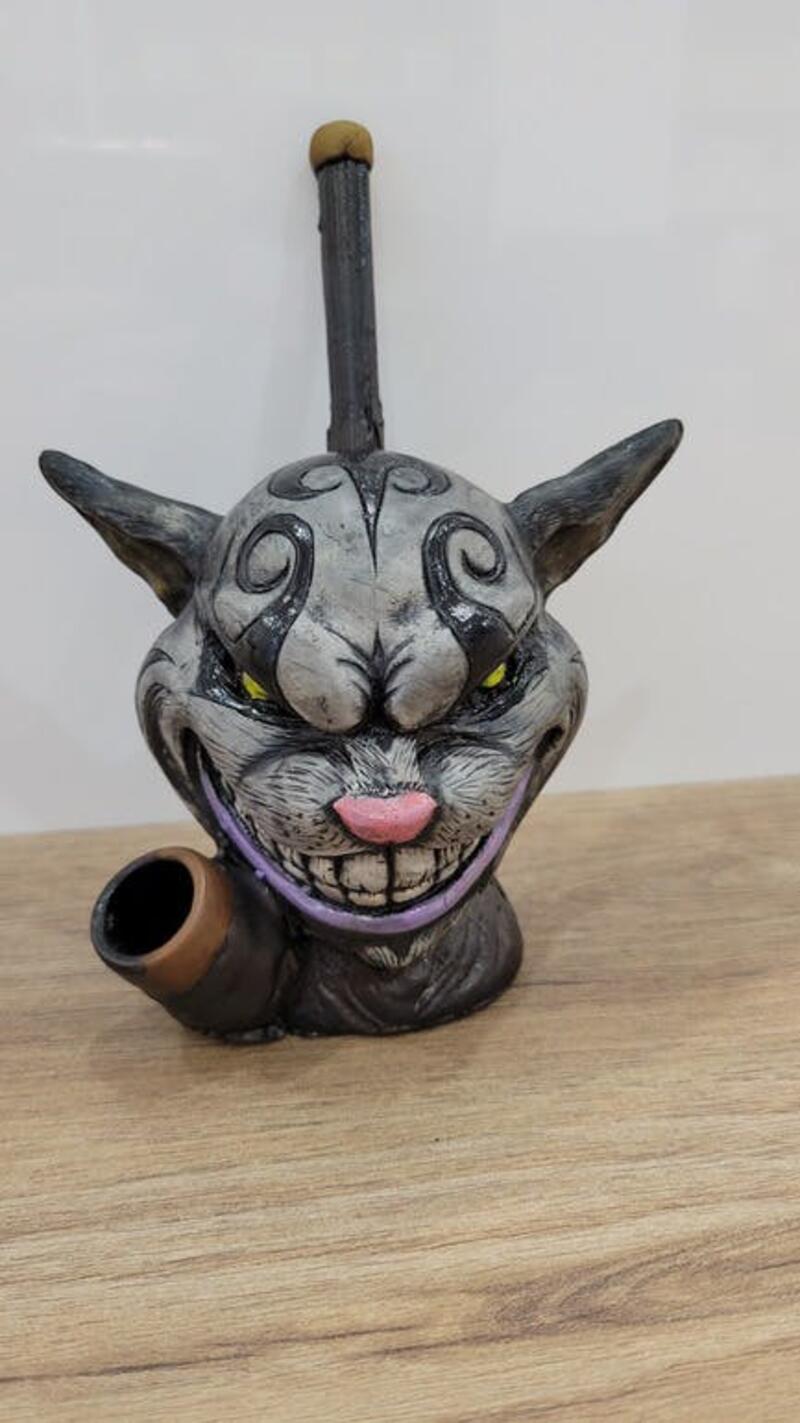 Cheshire Cat Pipe - Cheshire Cat Pipe