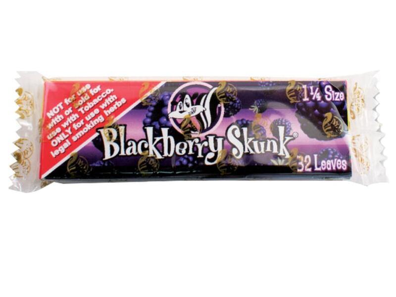 1 1/4" Blackberry Flavoured Papers by Skunk Brand