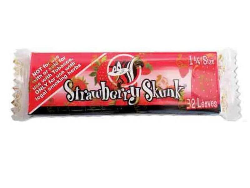 1 1/4" Strawberry Flavoured Papers by Skunk Brand