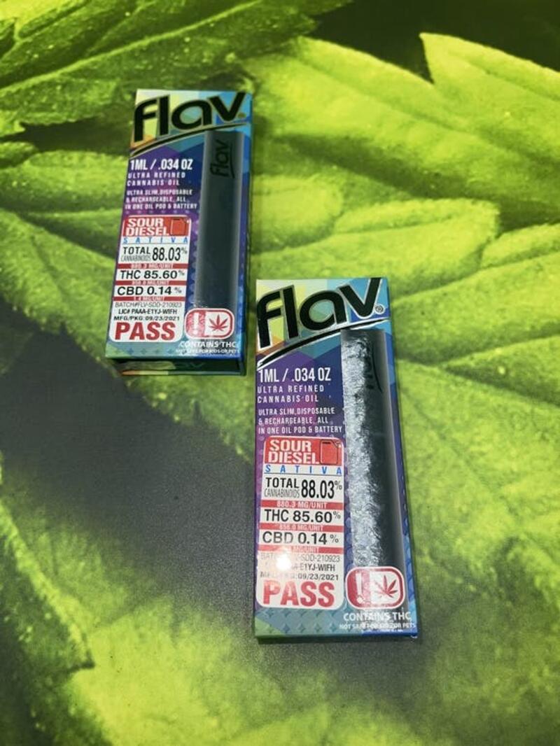 Flav Ultra Slim Disposable & Rechargeable Battery- Sour Diesel