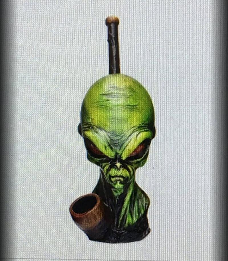 Alien Wood Pipe 6"