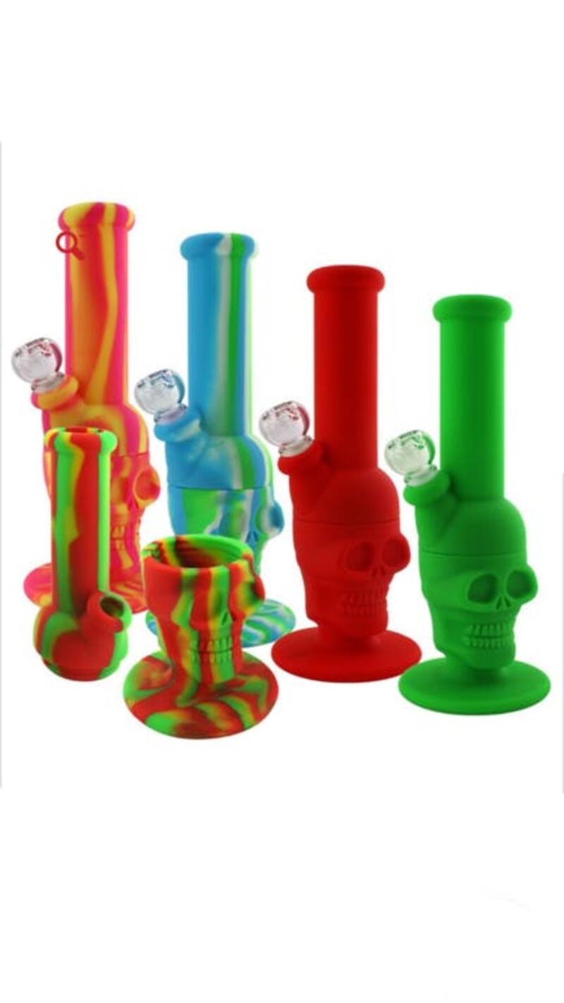 11" Skull Silicone Water Pipe