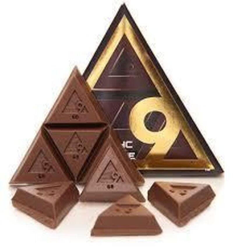 Delta9 Chocolate Bars (240mg THC – 3 flavors)